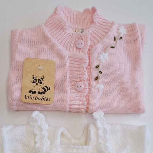 Jardinero y saco rosa