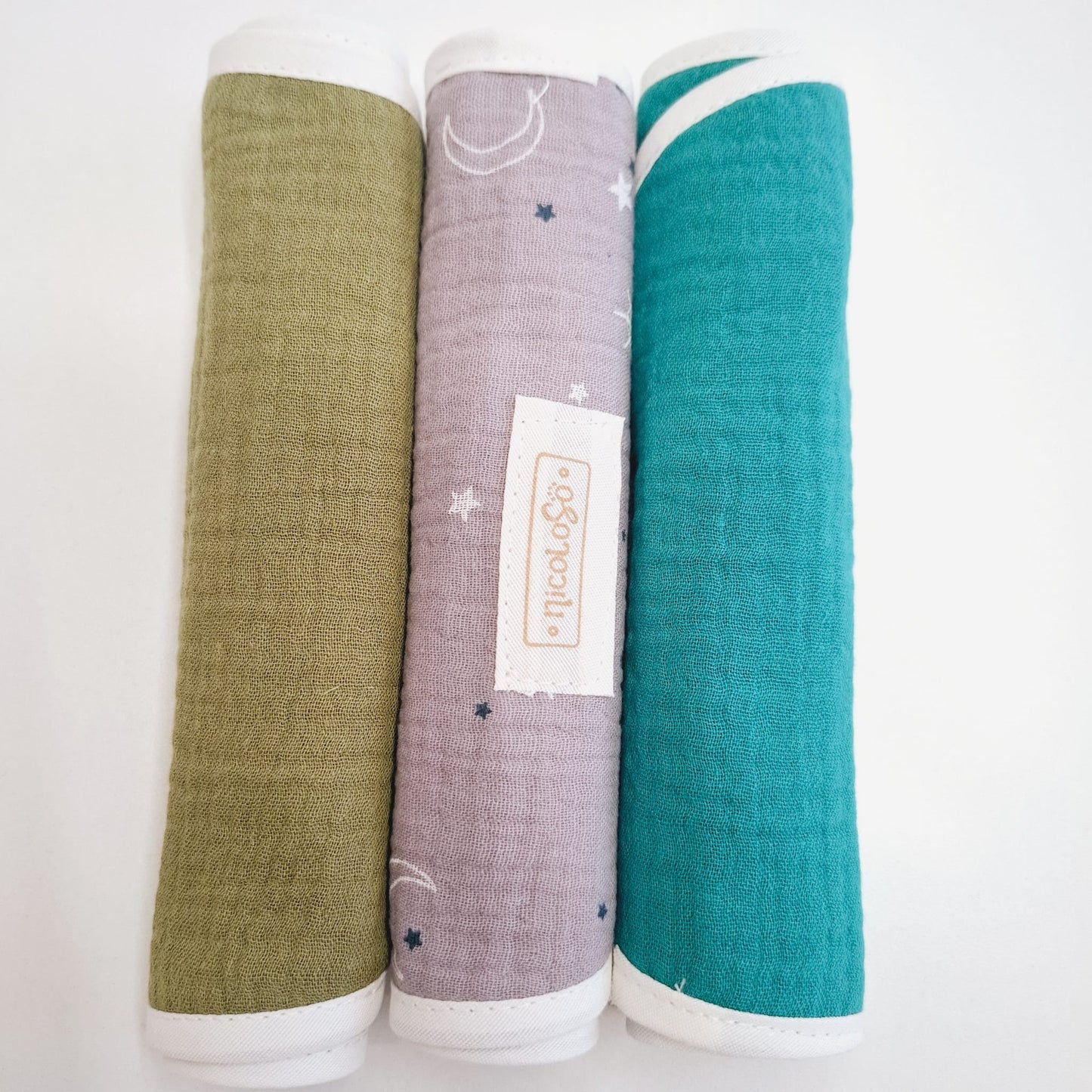 Pack verde seco, gris con luna, verde