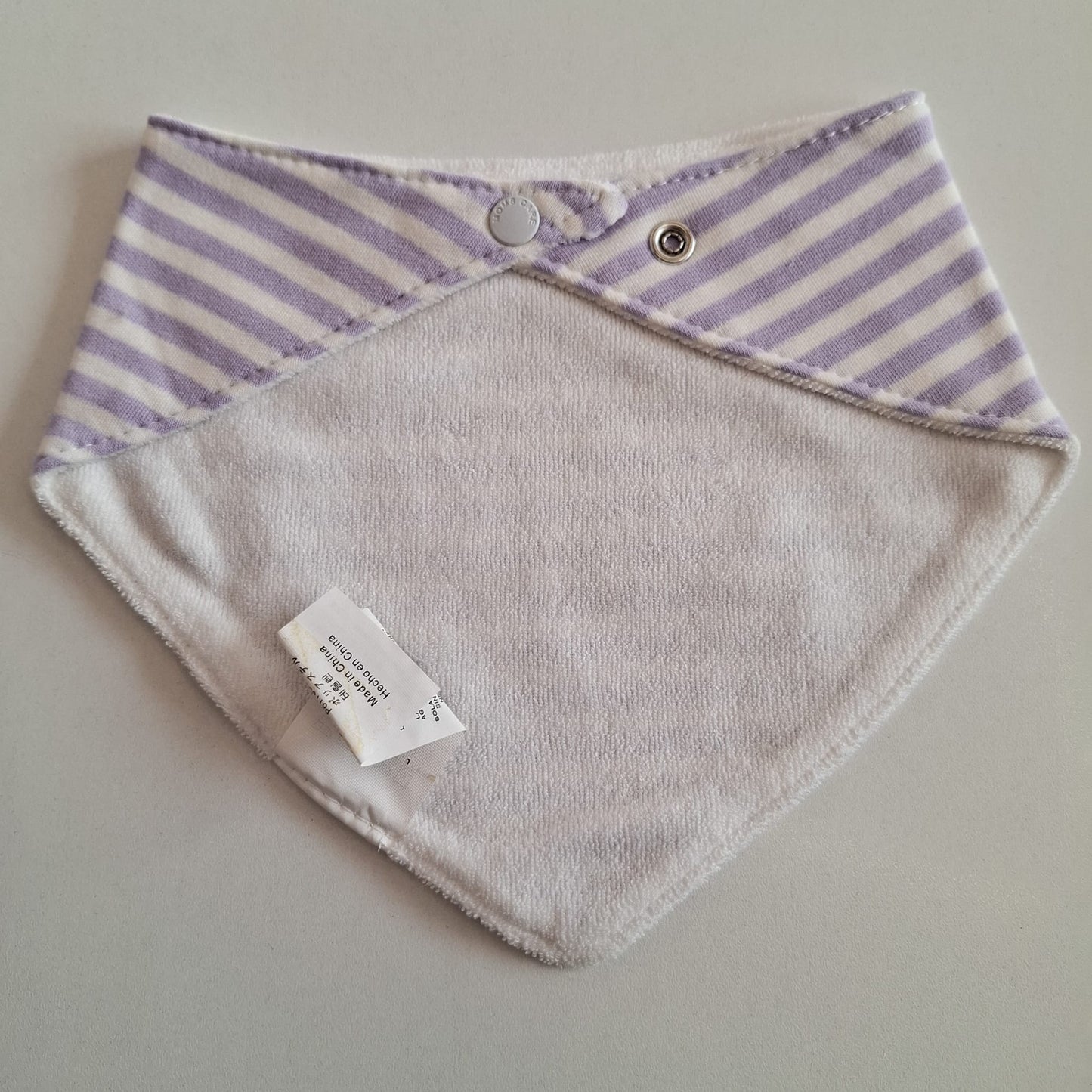 Bandana rayada doble broche - 34 cm de cuello