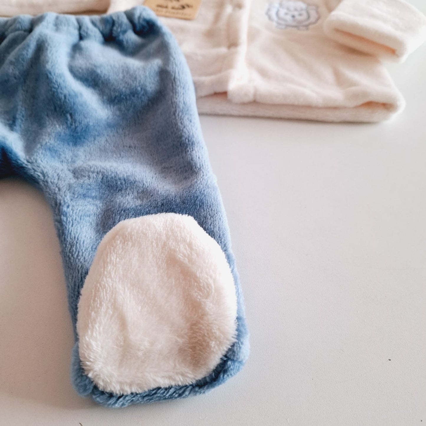 Conjunto peluche bordado