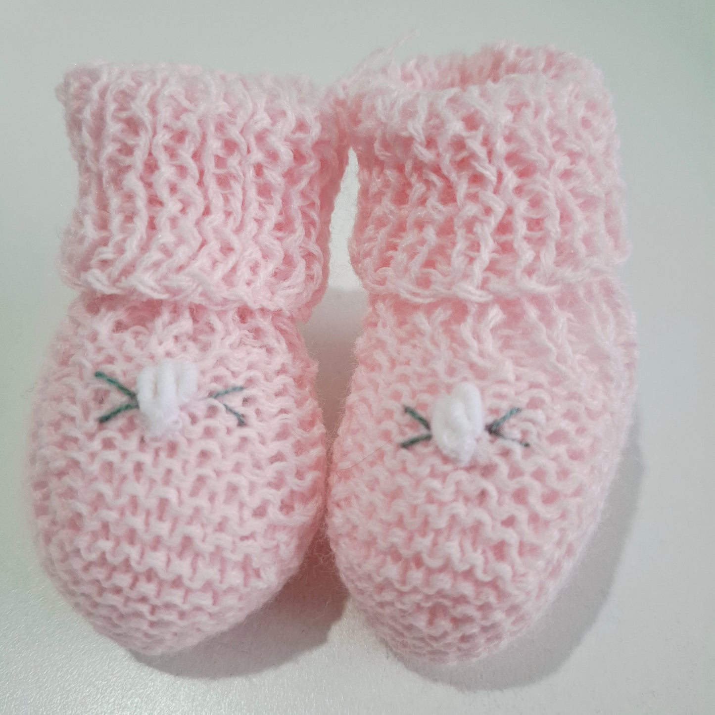 Escarpines en dralon - nena (bordados)