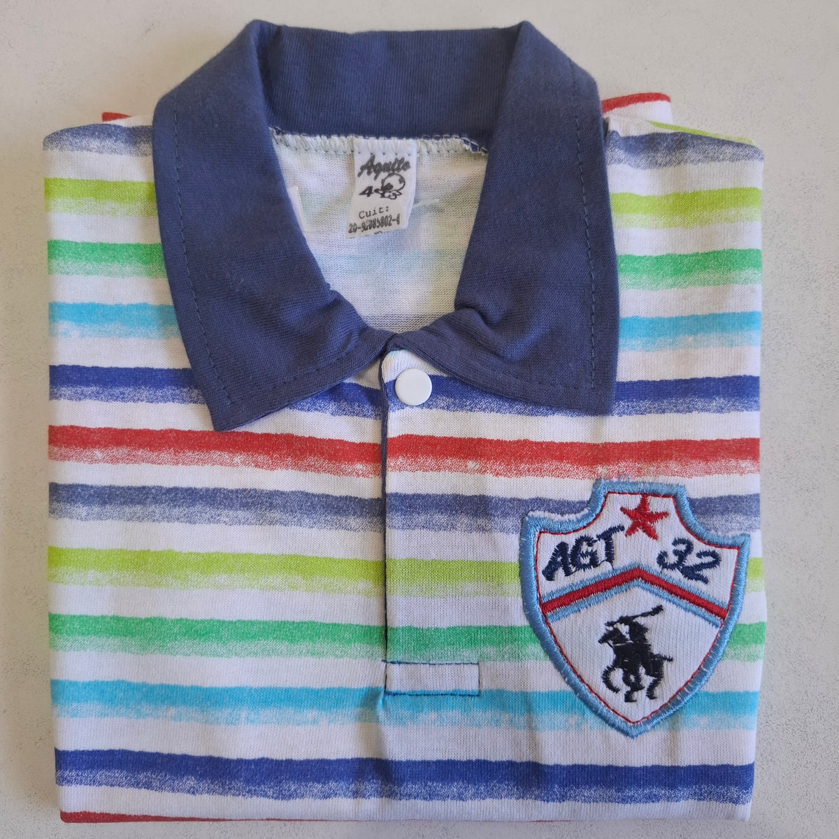 Remera rayas con cuello