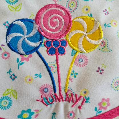 Babero "Yummy" Impermeable (contorno de cuello 25 cms)