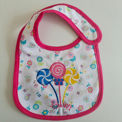 Babero "Yummy" Impermeable (contorno de cuello 25 cms)
